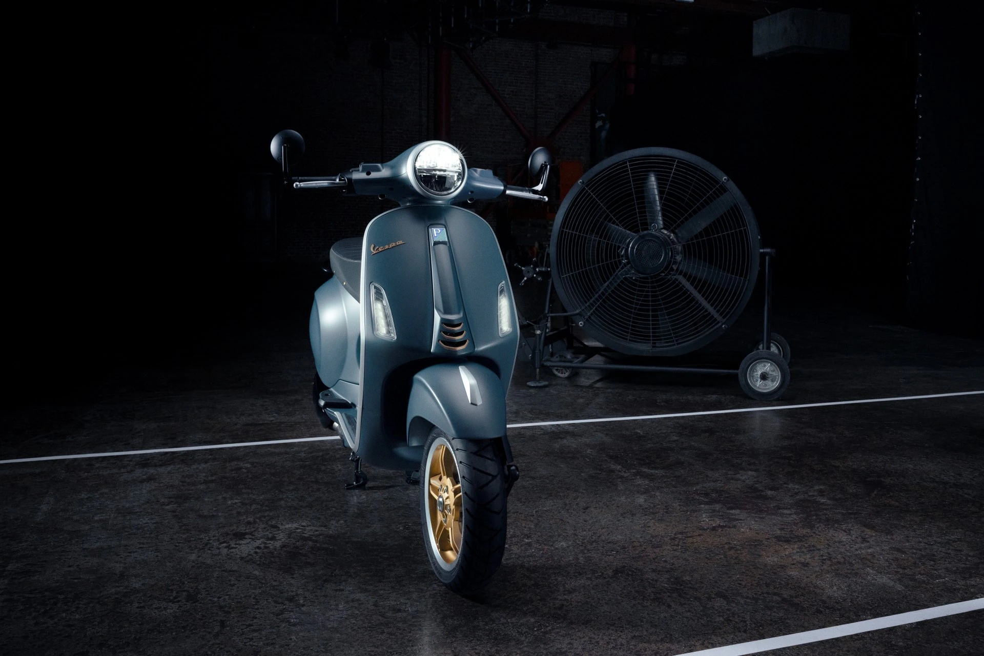 Vespa Officina 8 Motostore Purmerend
