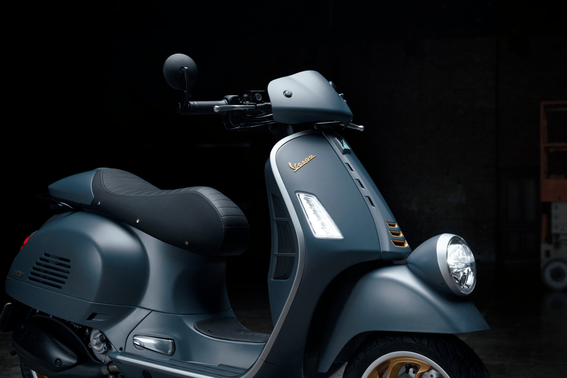 Vespa Officina 8 Motostore Purmerend
