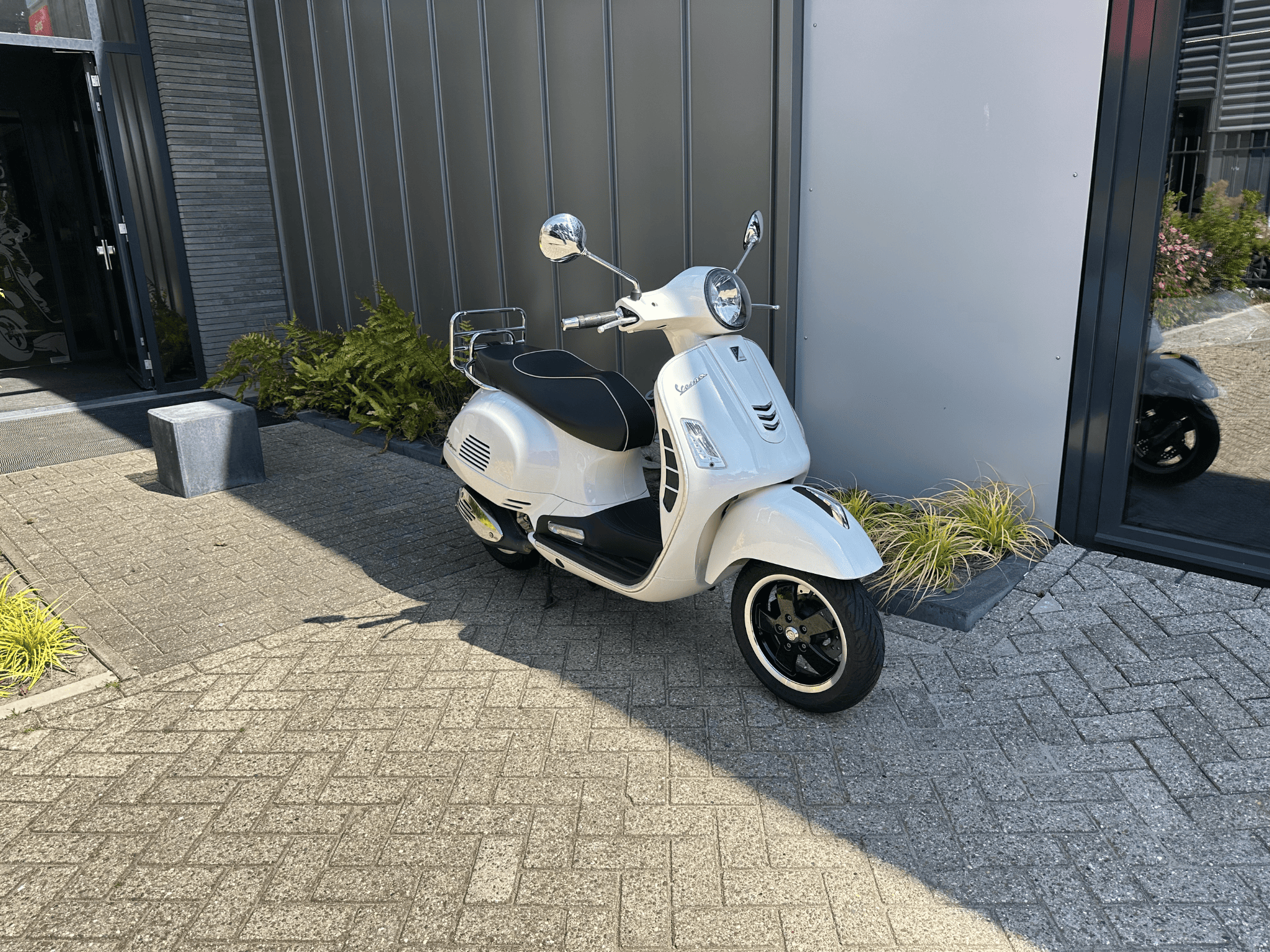 Vespa GTS Super 300cc
