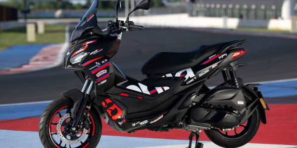 Aprilia SR GT Replica 2025
