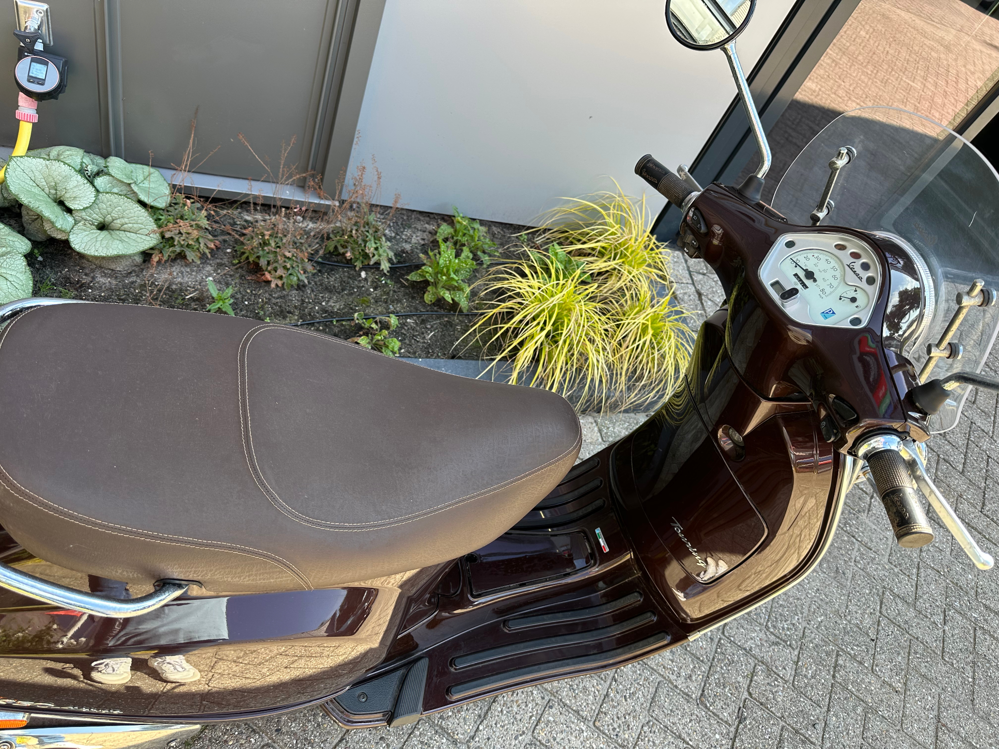 Vespa LX