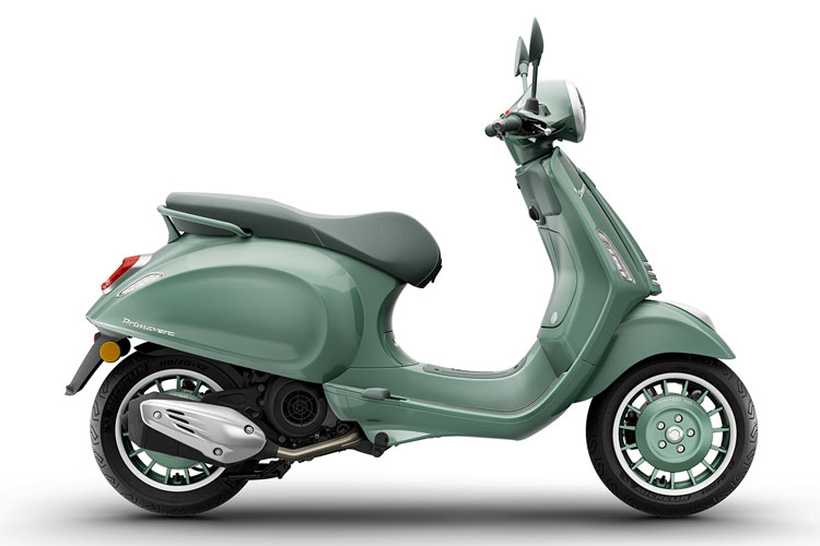 Vespa_Primavera_125_80_anni_Side_s