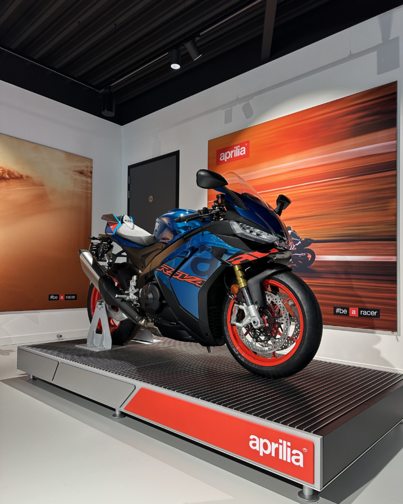 Motostore Purmerend social media