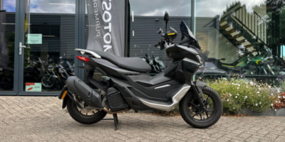 Aprilia SR GT 200 (bj 2025) Slechts 7.471 km